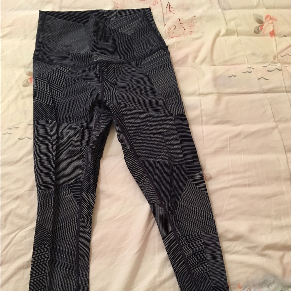 Lululemon 25’ leggings